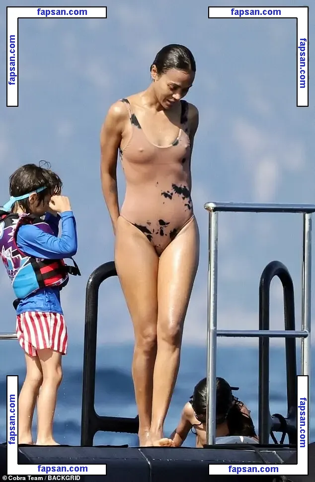 Zoe Saldana голая фото #1140 с Онлифанс