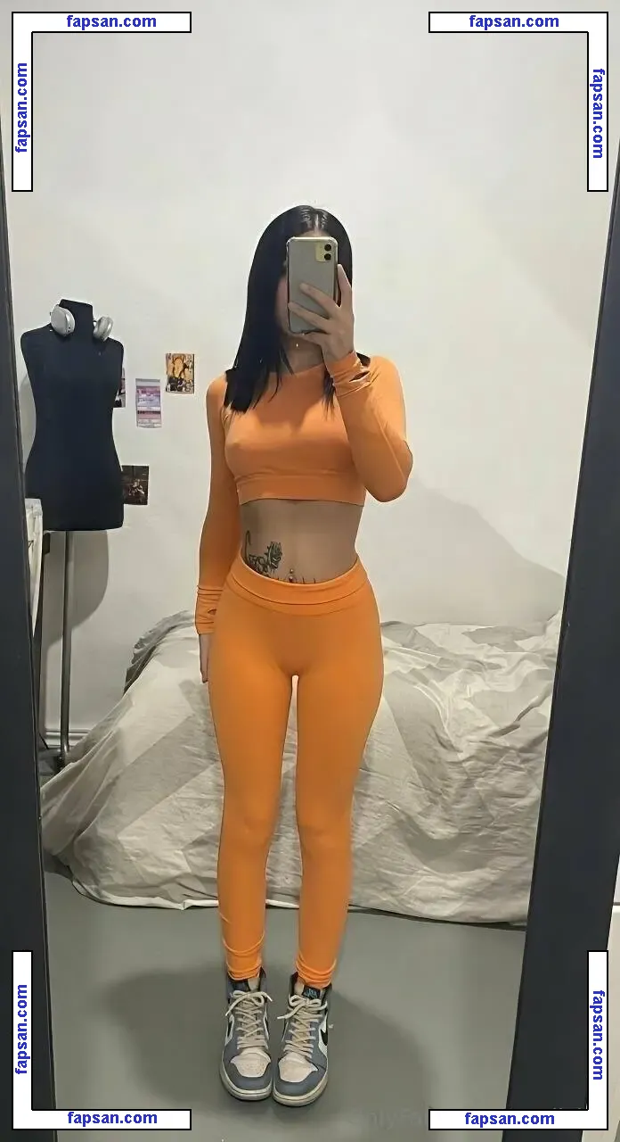 zoelicius nude photo #0002 from OnlyFans