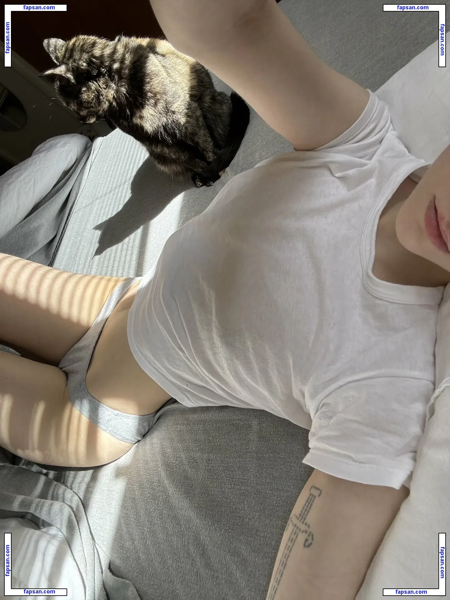 zoeplzshutup голая фото #0021 с Онлифанс