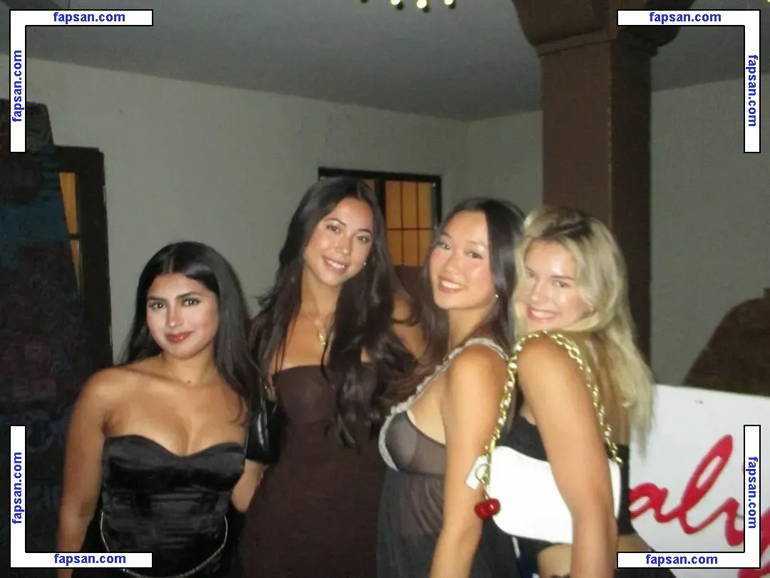 Zoey Cutter nude photo #0020 from OnlyFans