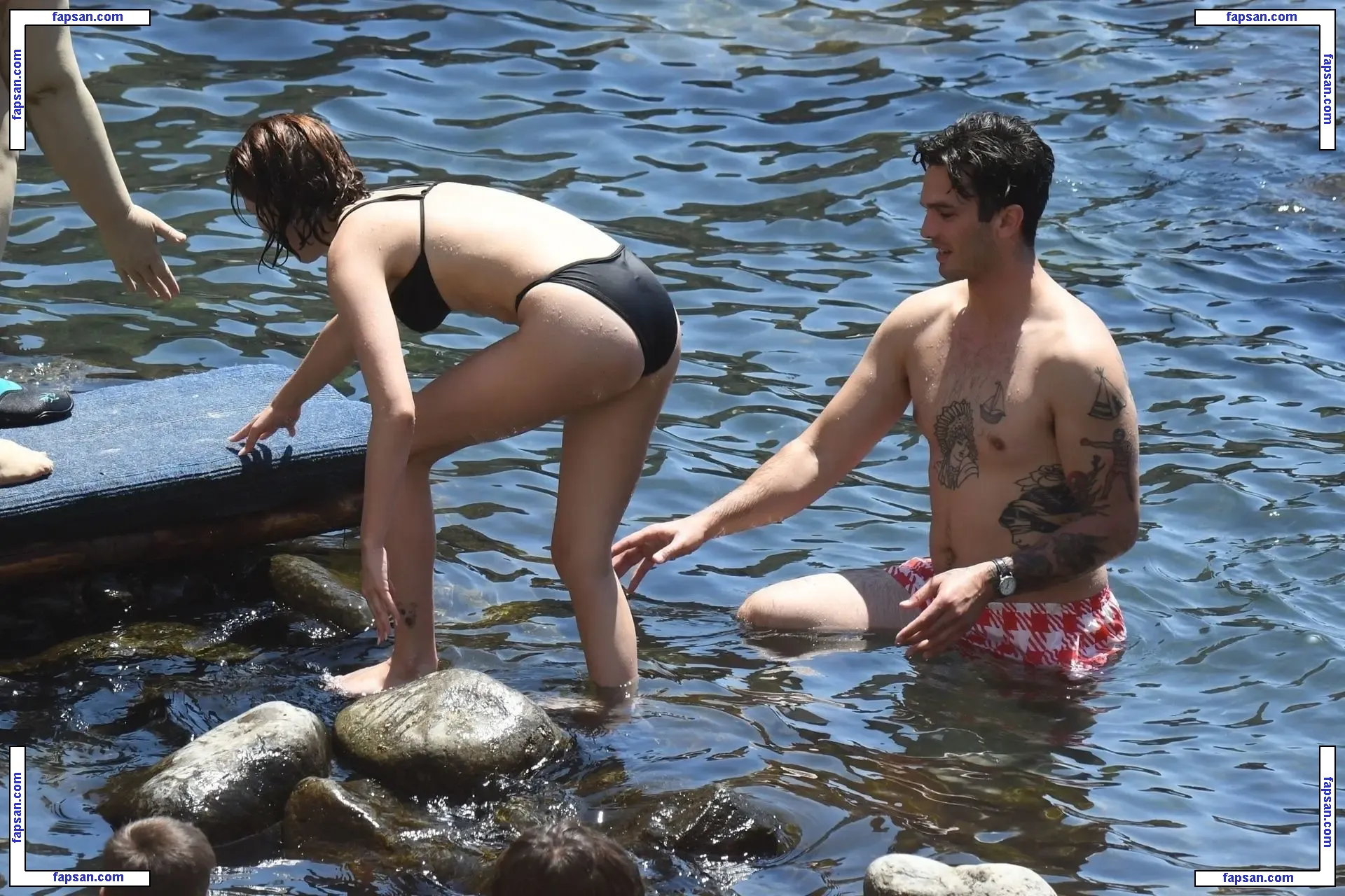 Zoey Deutch nude photo #0118 from OnlyFans
