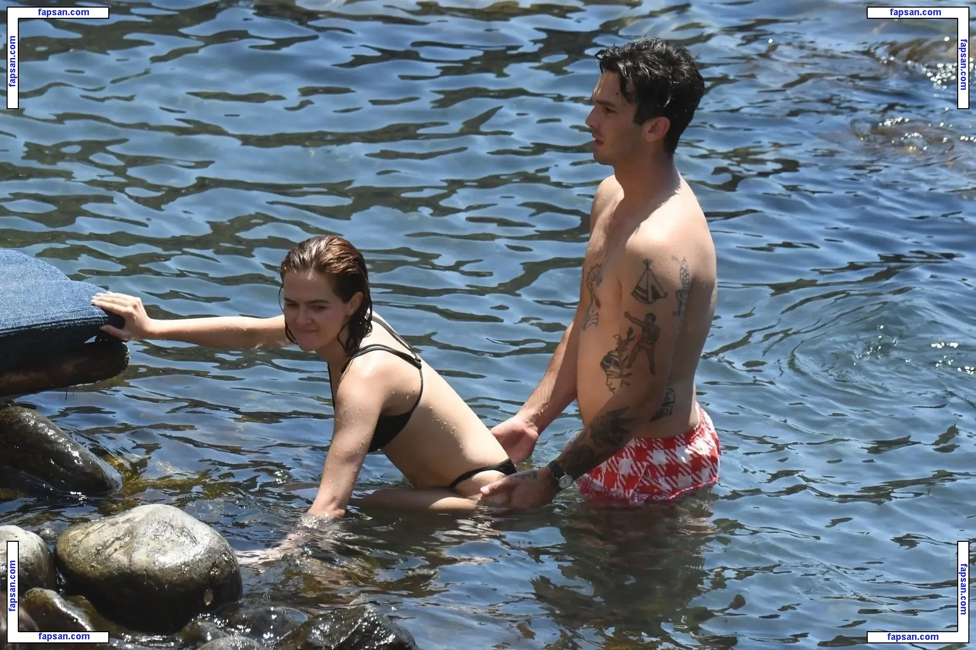 Zoey Deutch nude photo #0119 from OnlyFans