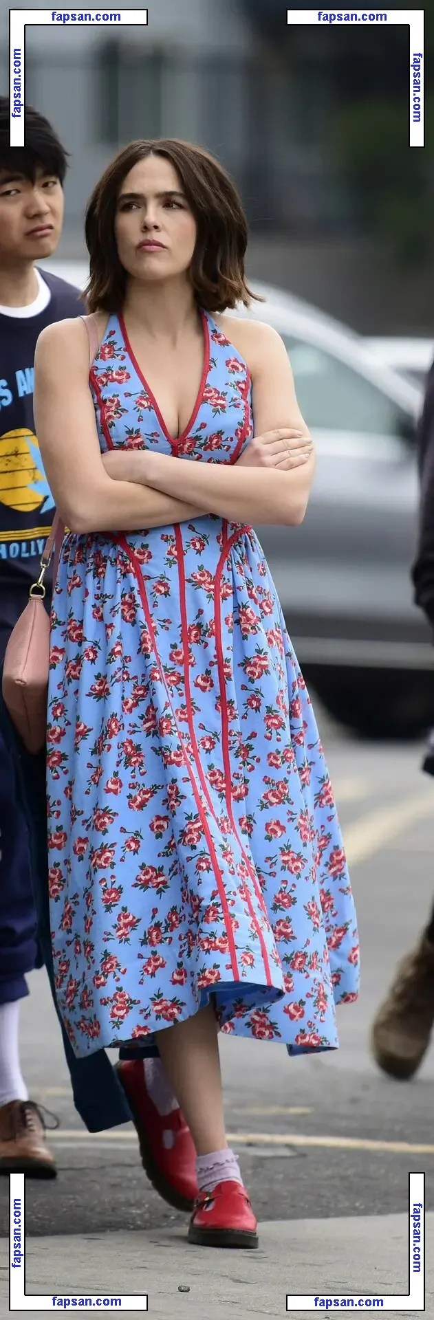 Zoey Deutch nude photo #0512 from OnlyFans