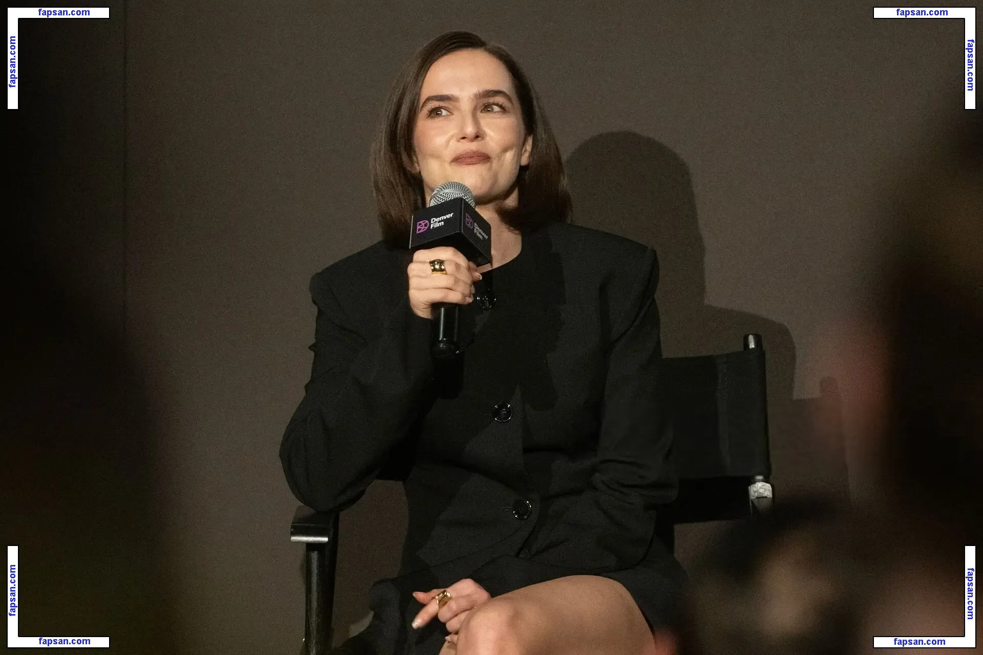 Zoey Deutch голая фото #0589 с Онлифанс