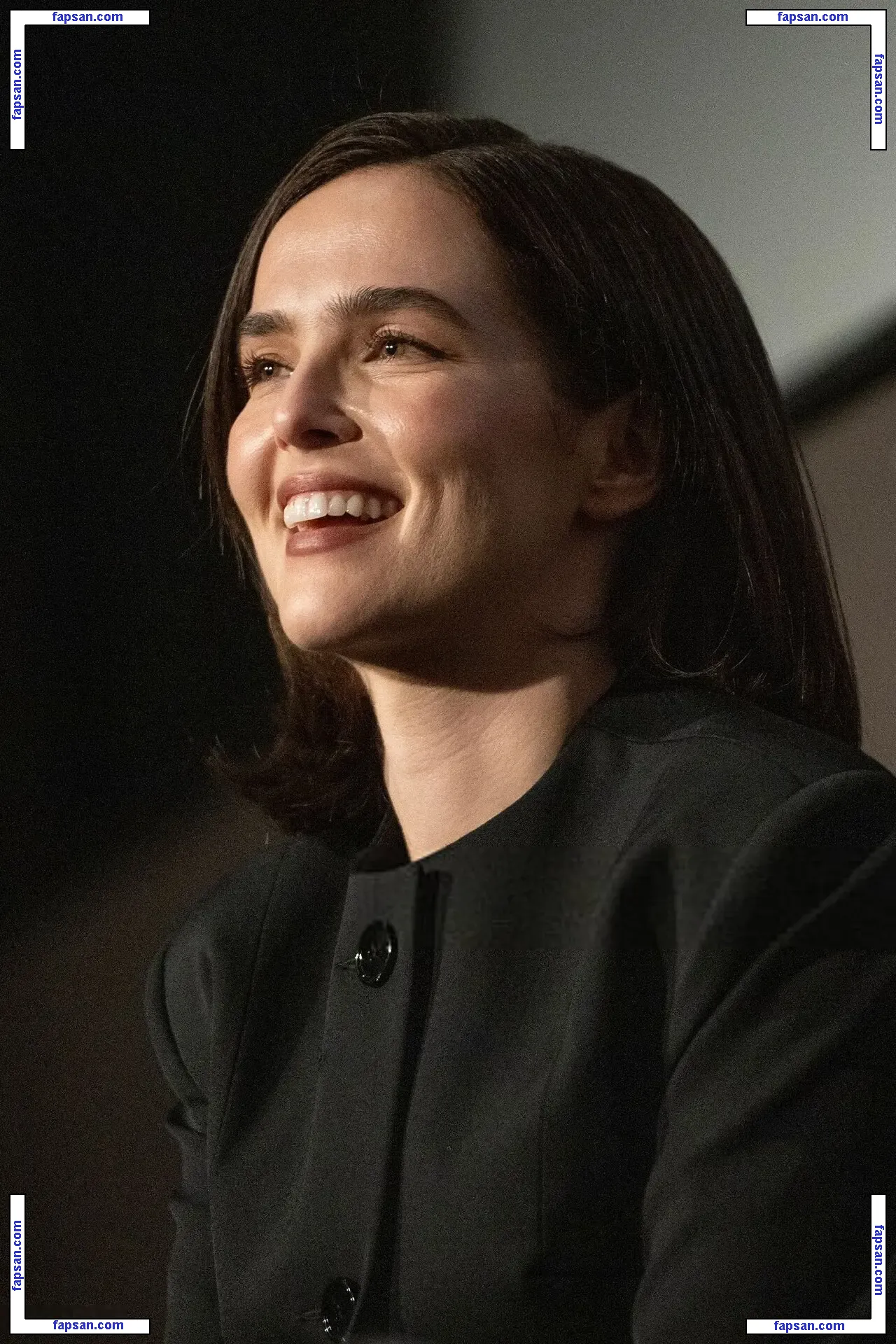 Zoey Deutch голая фото #0593 с Онлифанс