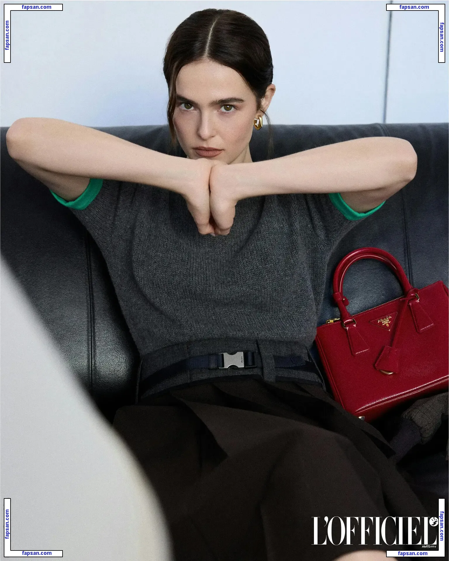 Zoey Deutch nude photo #0620 from OnlyFans