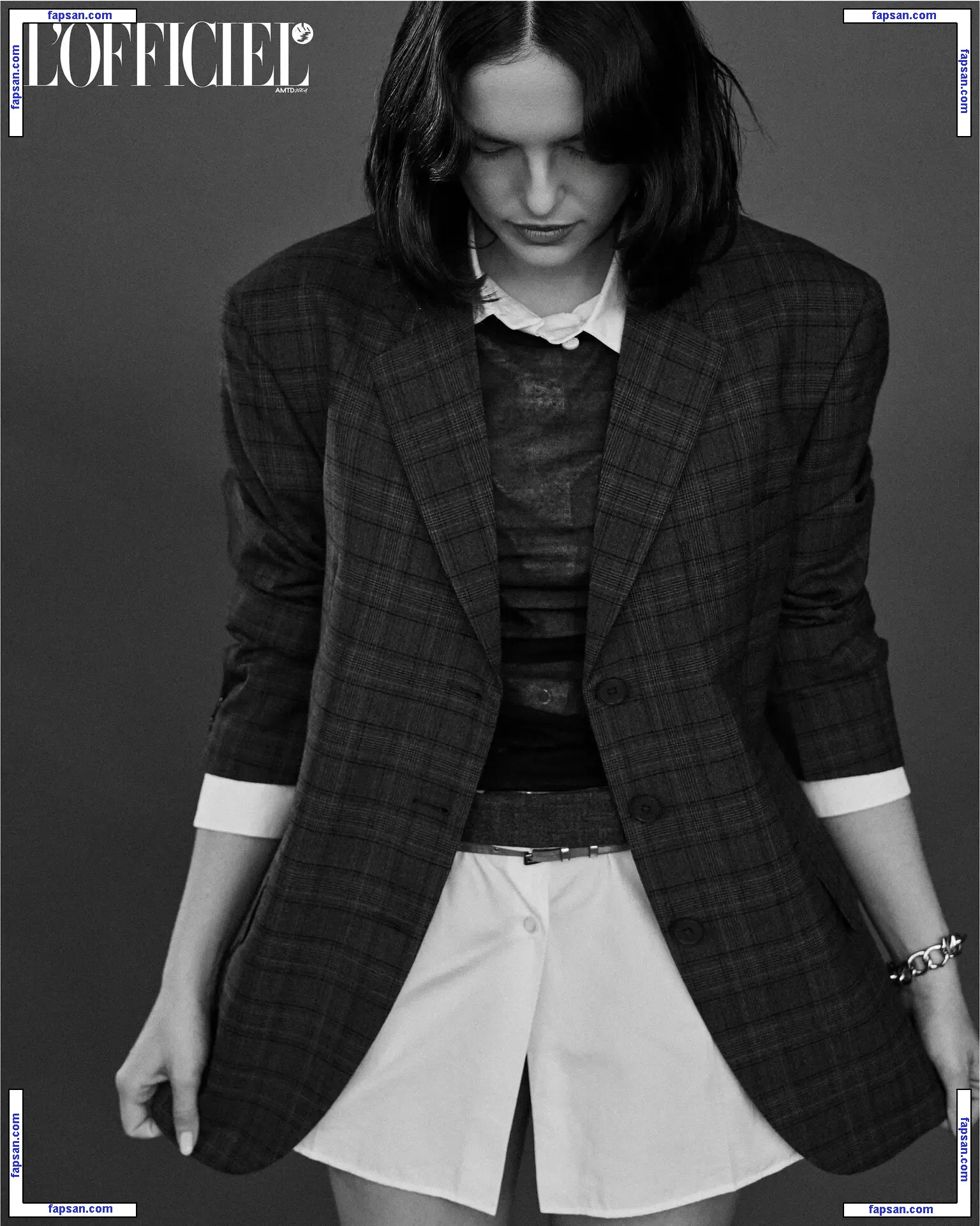 Zoey Deutch nude photo #0629 from OnlyFans