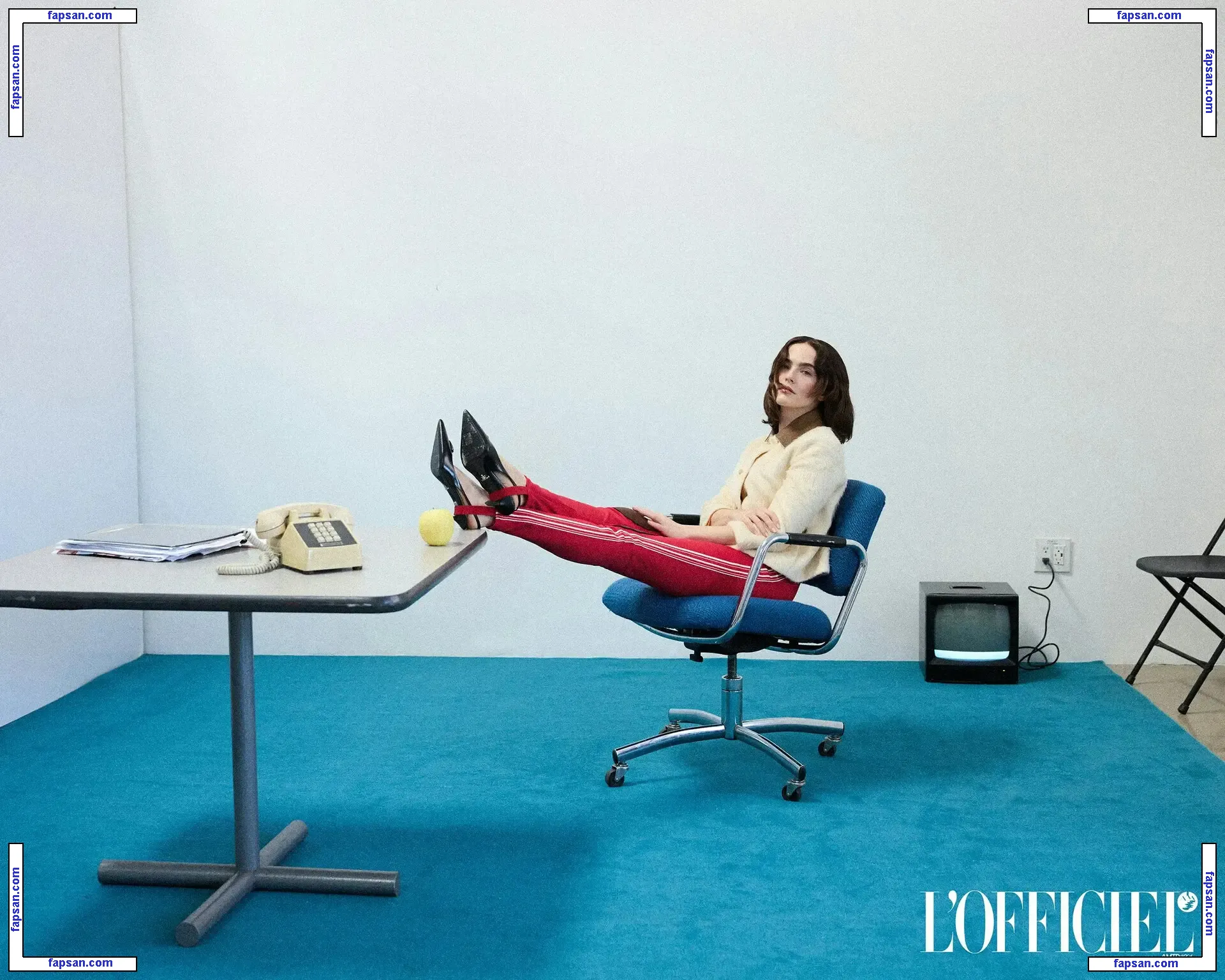 Zoey Deutch nude photo #0633 from OnlyFans