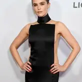 Zoey Deutch голая #0572