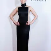 Zoey Deutch голая #0585