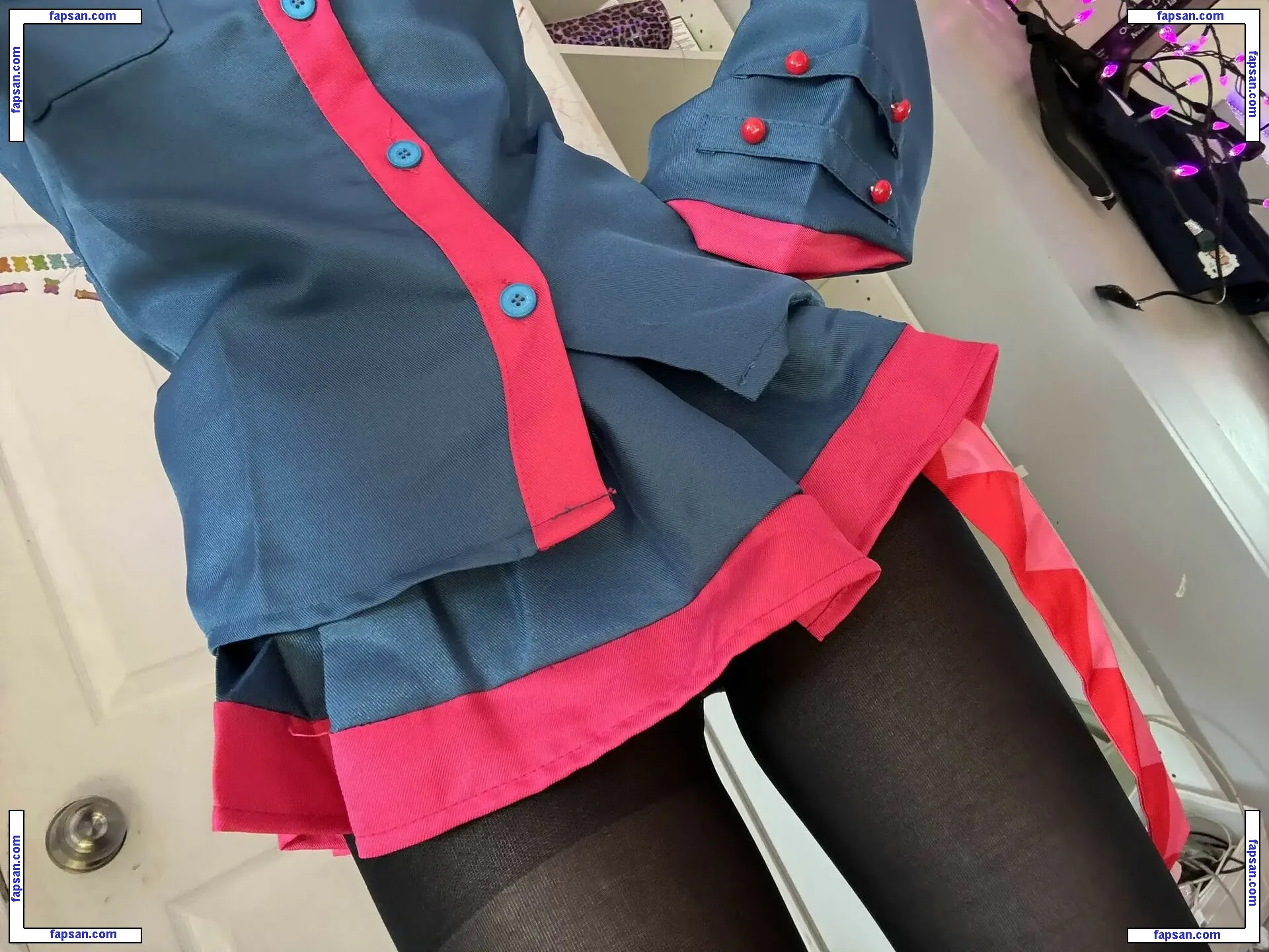 zoeyizume nude photo #0007 from OnlyFans