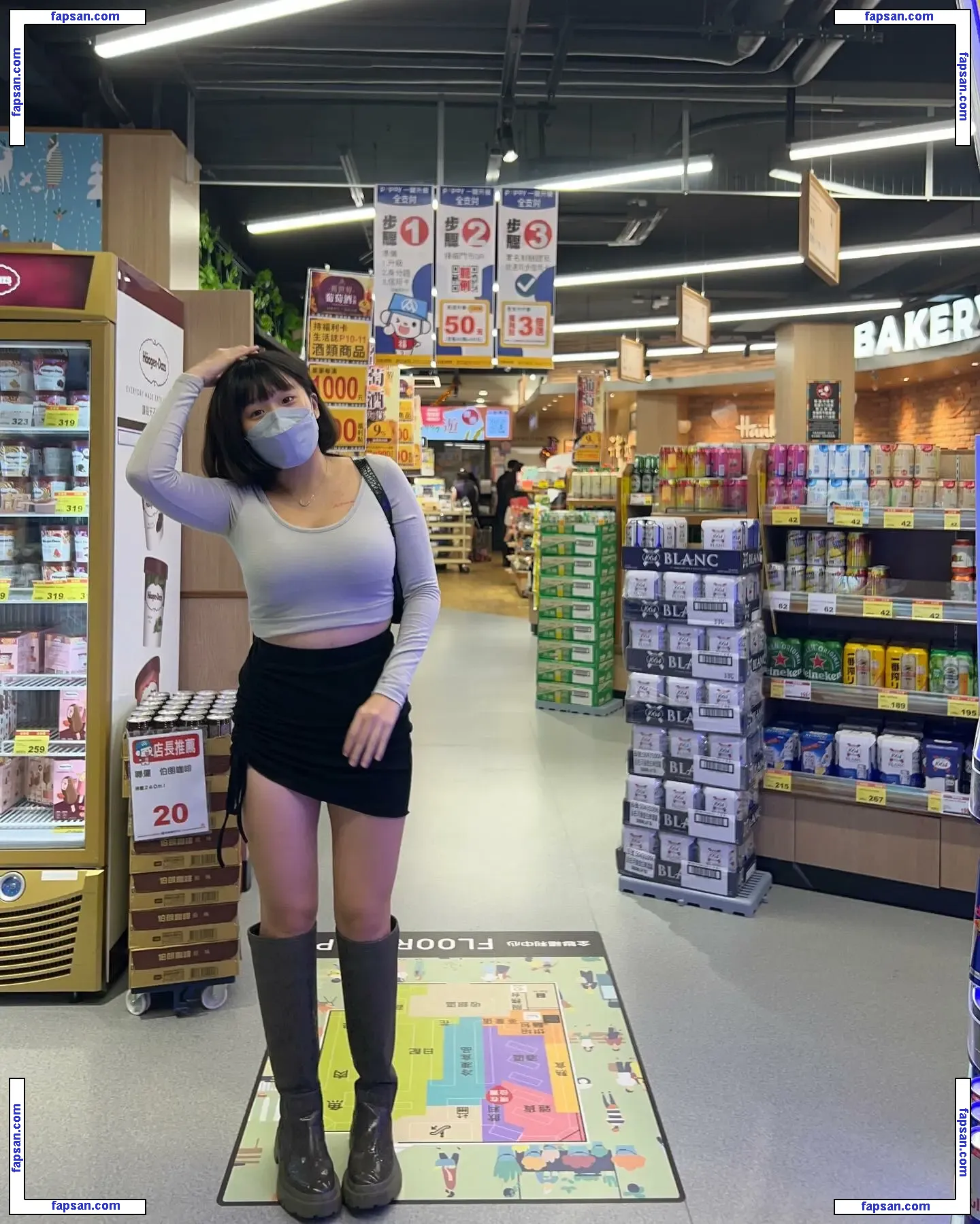 zoeytaiii nude photo #0014 from OnlyFans