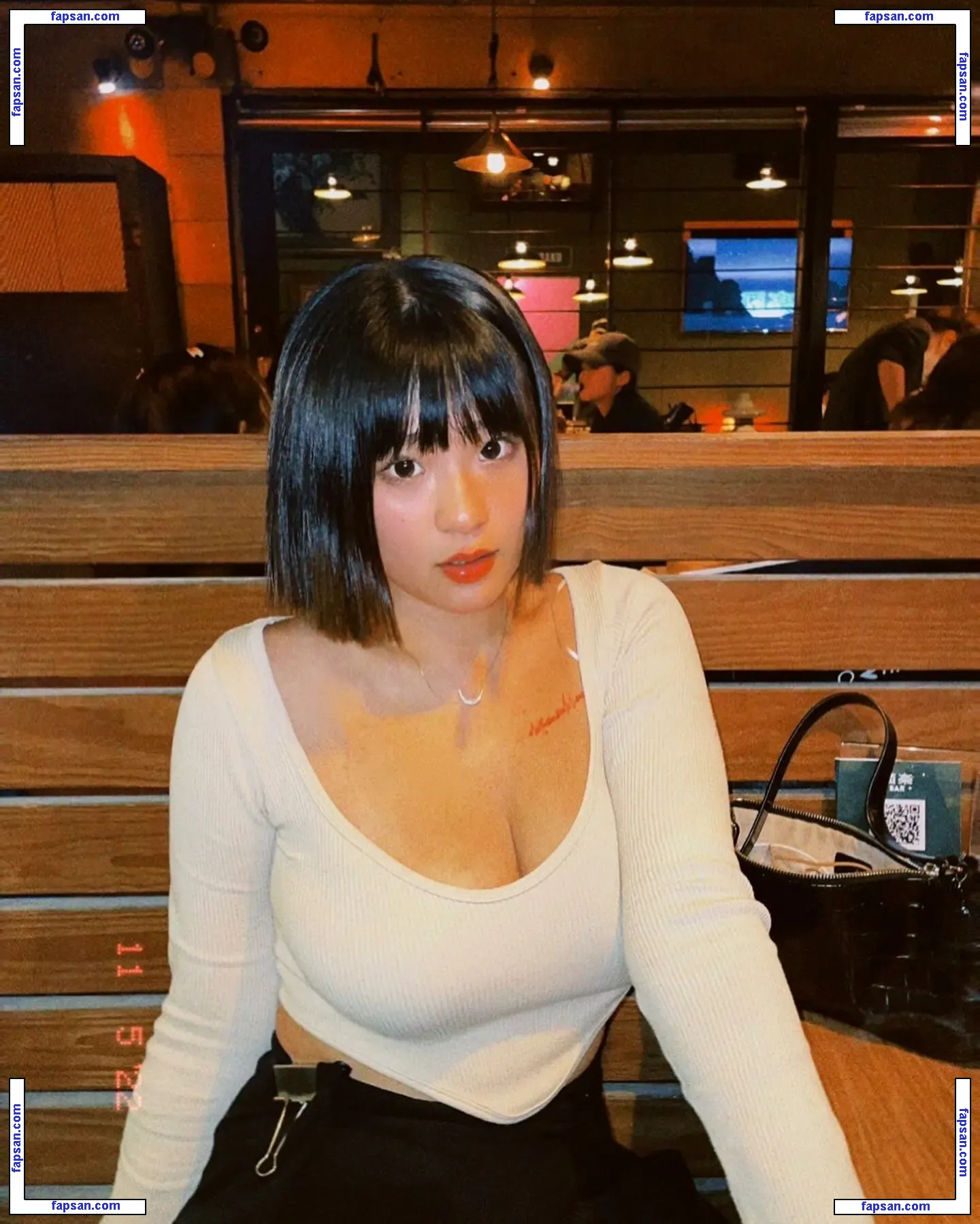 zoeytaiii nude photo #0025 from OnlyFans