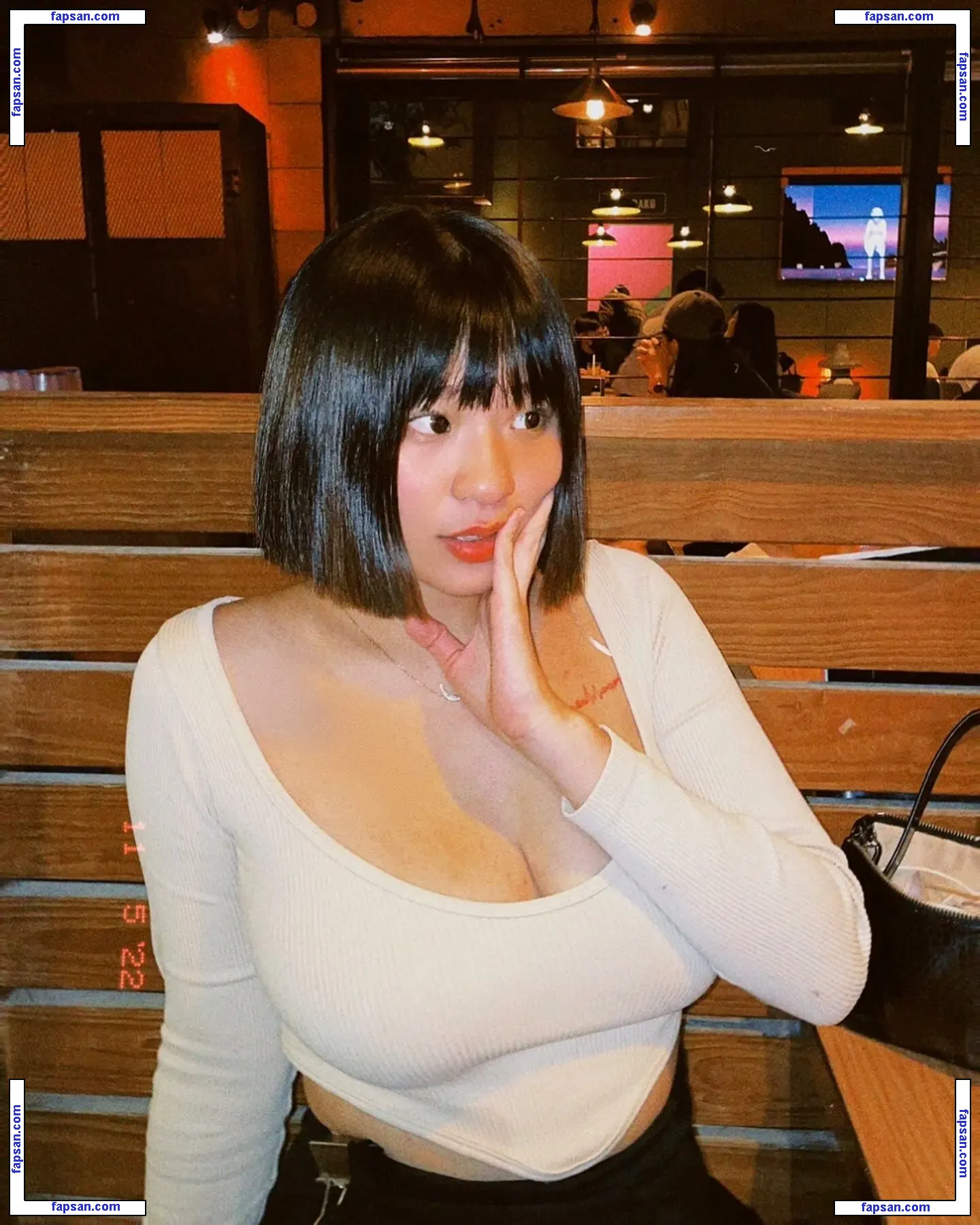 zoeytaiii nude photo #0027 from OnlyFans