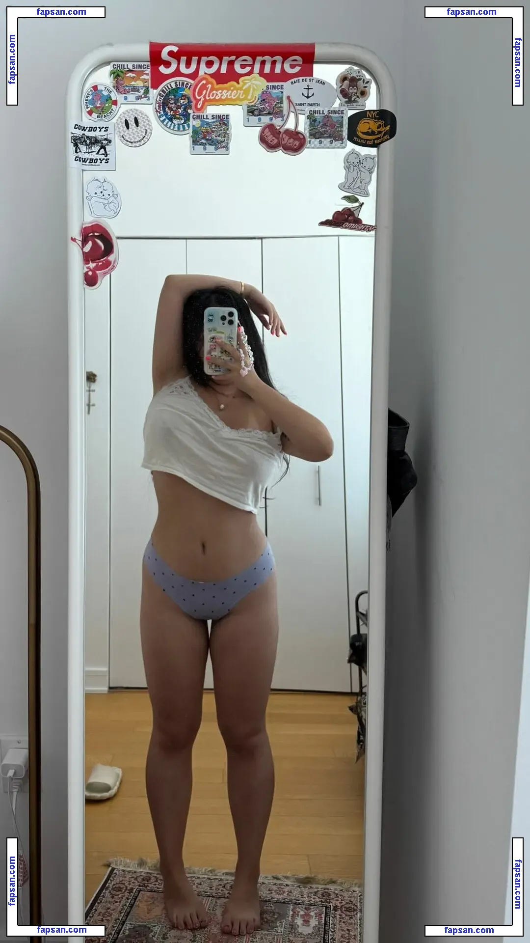 ZonxKaru nude photo #0001 from OnlyFans