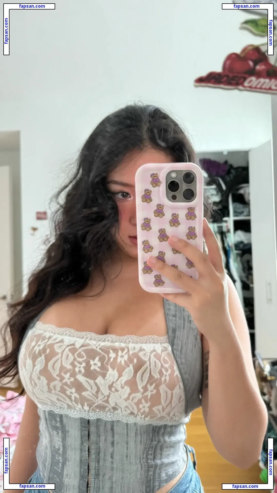 ZonxKaru nude photo #0005 from OnlyFans