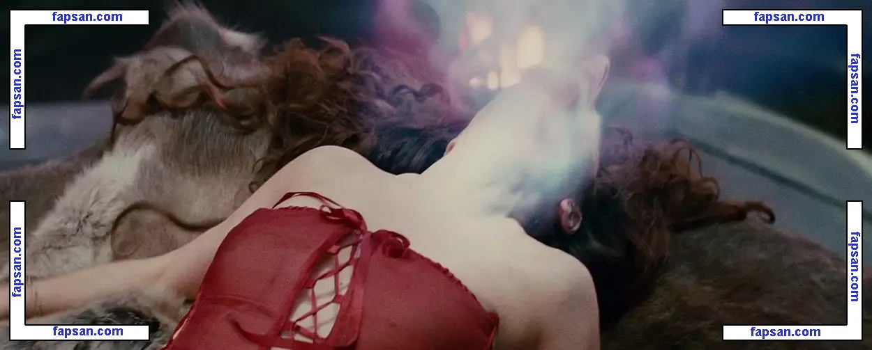 Zooey Deschanel nude photo #0082 from OnlyFans