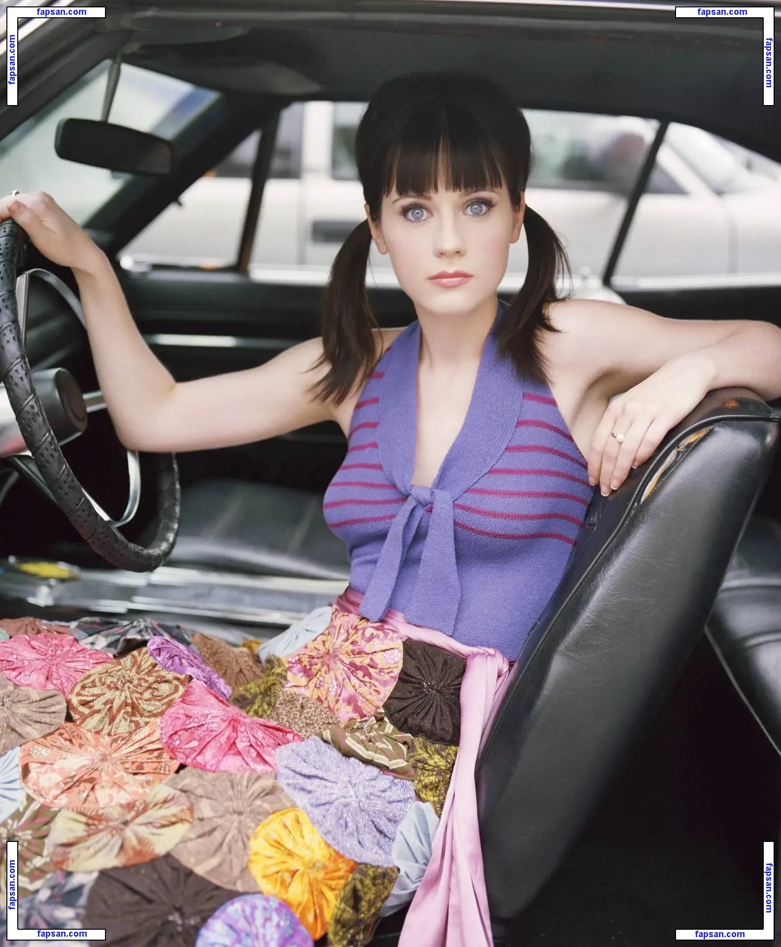 Zooey Deschanel nude photo #0087 from OnlyFans