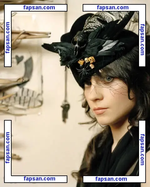 Zooey Deschanel голая фото #0146 с Онлифанс