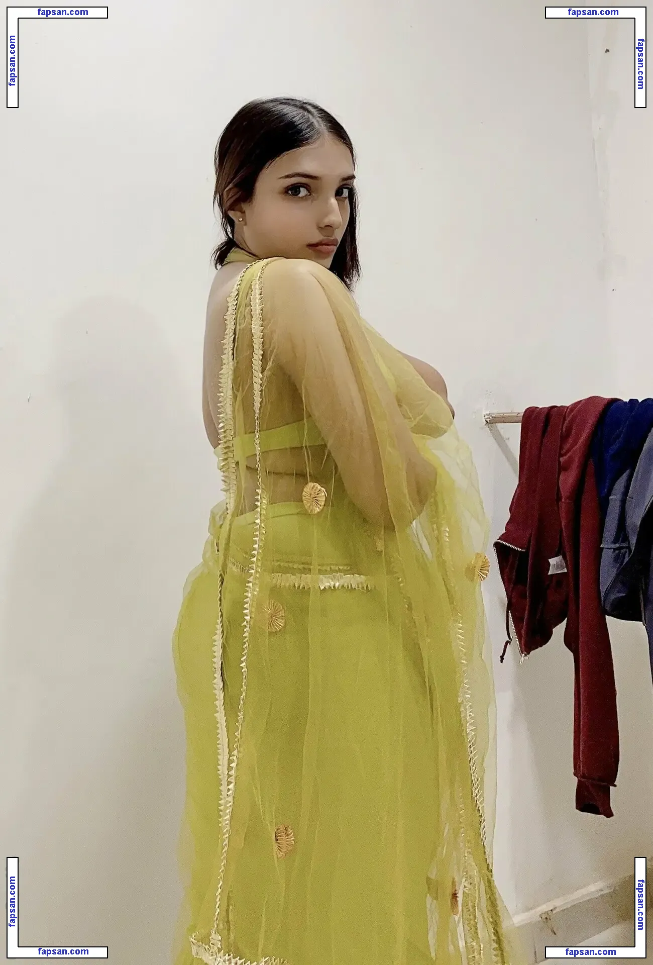 zorilee nude photo #0059 from OnlyFans