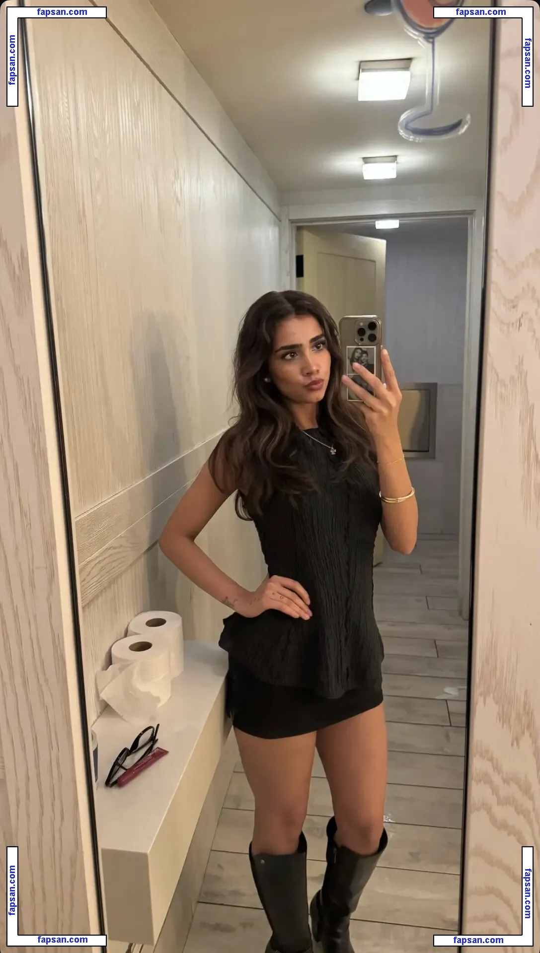 Zoyaurkhan голая фото #0004 с Онлифанс