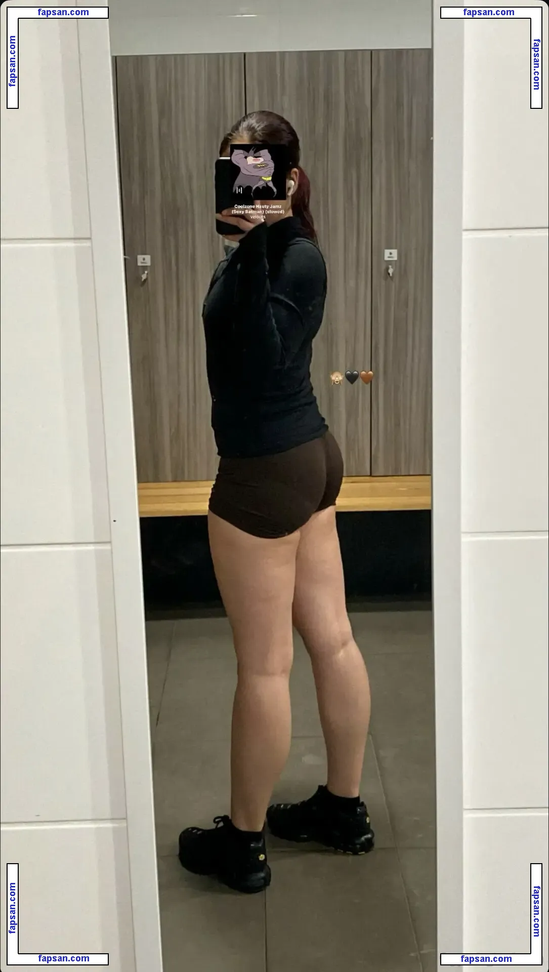 zqklinx5 nude photo #0007 from OnlyFans