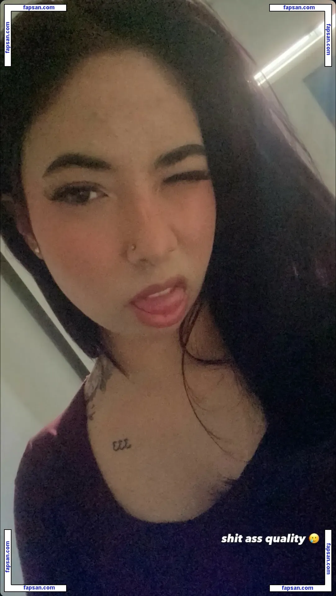 zqklinx5 nude photo #0008 from OnlyFans