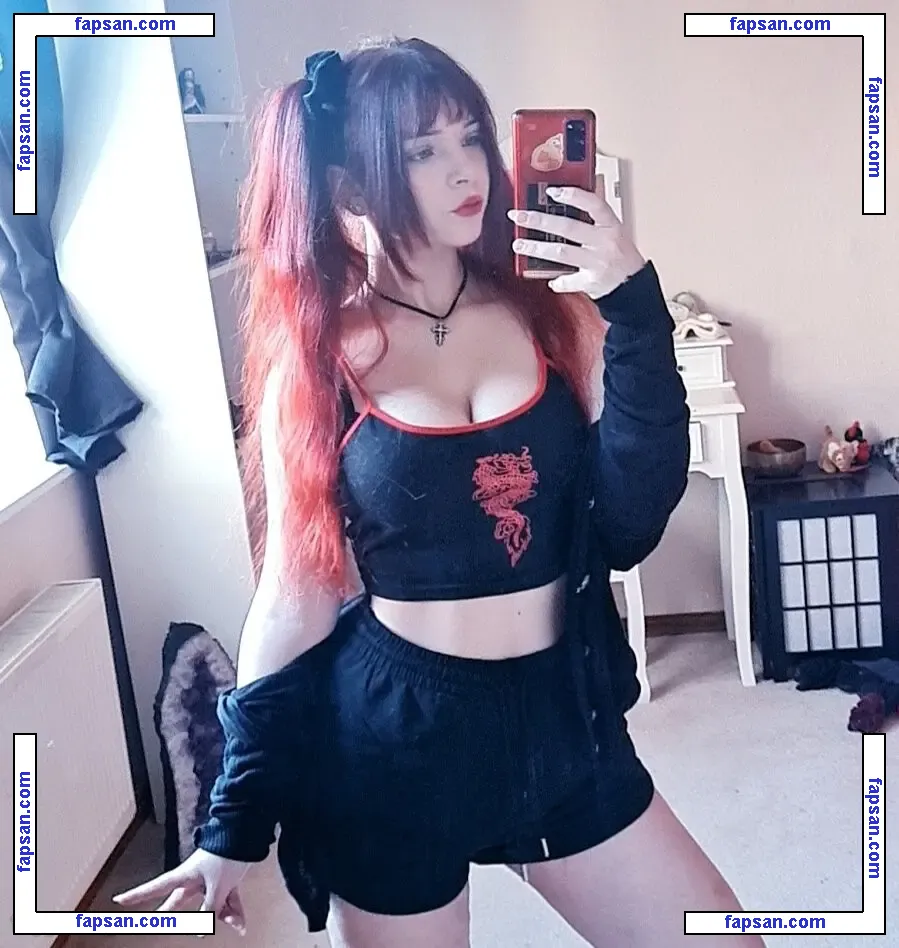 Zucora_Cosplay nude photo #0004 from OnlyFans