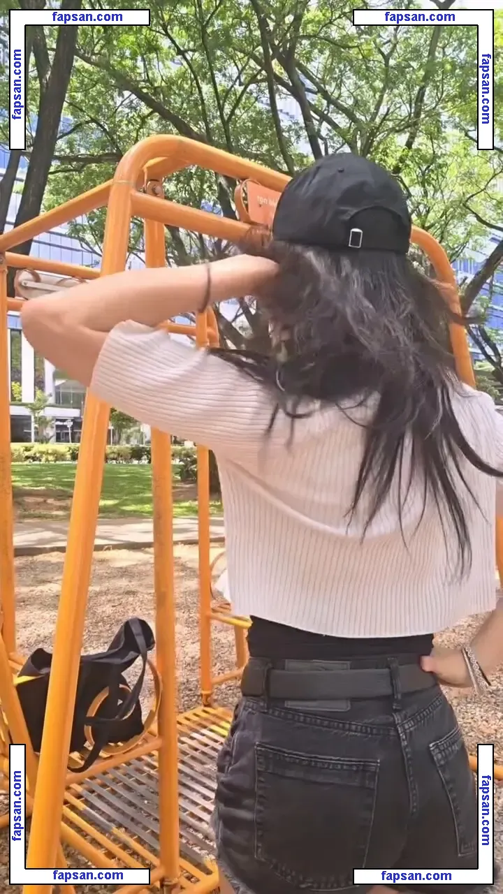 Zumi nude photo #0056 from OnlyFans