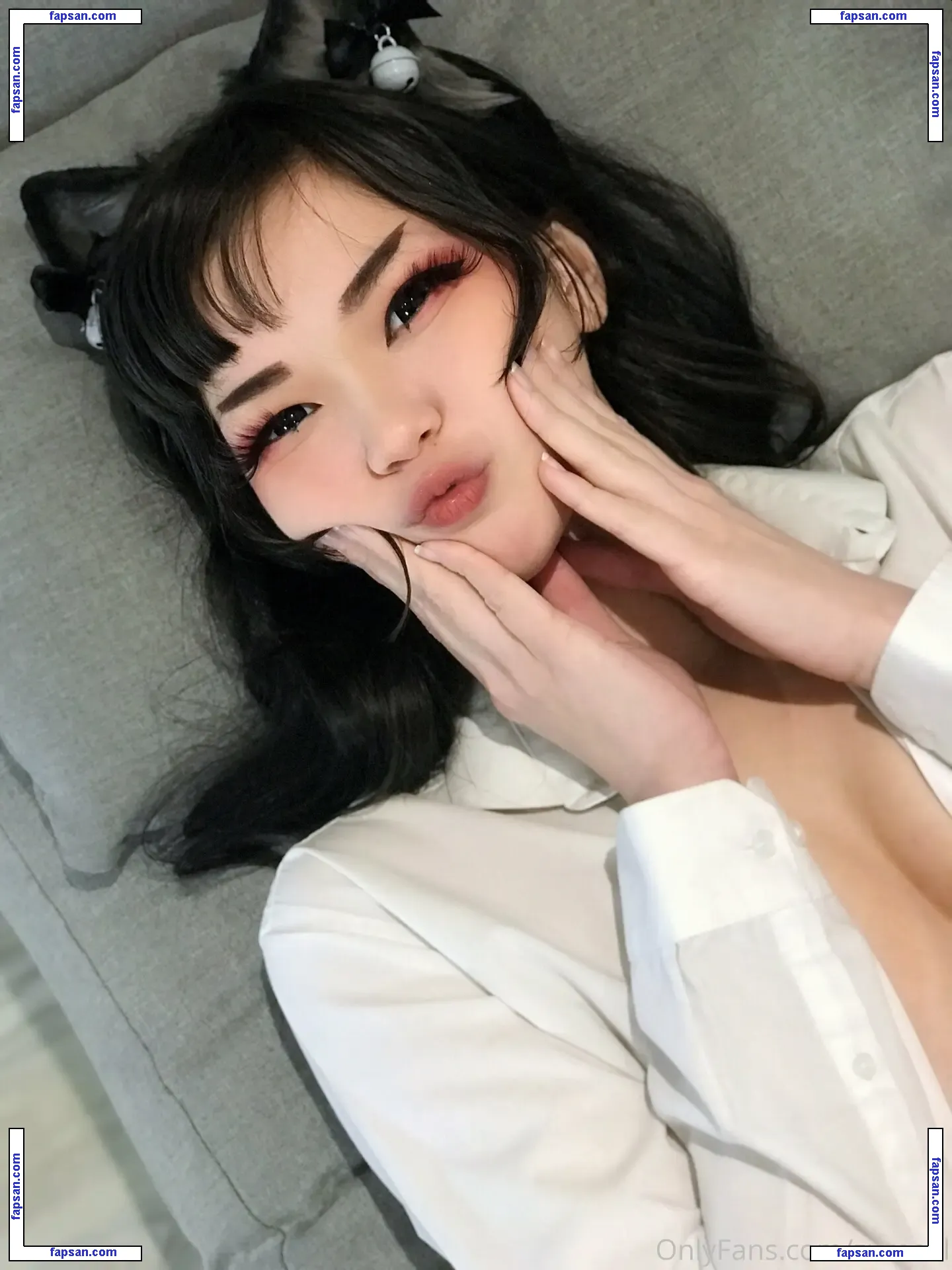 Zureeal nude photo #0103 from OnlyFans