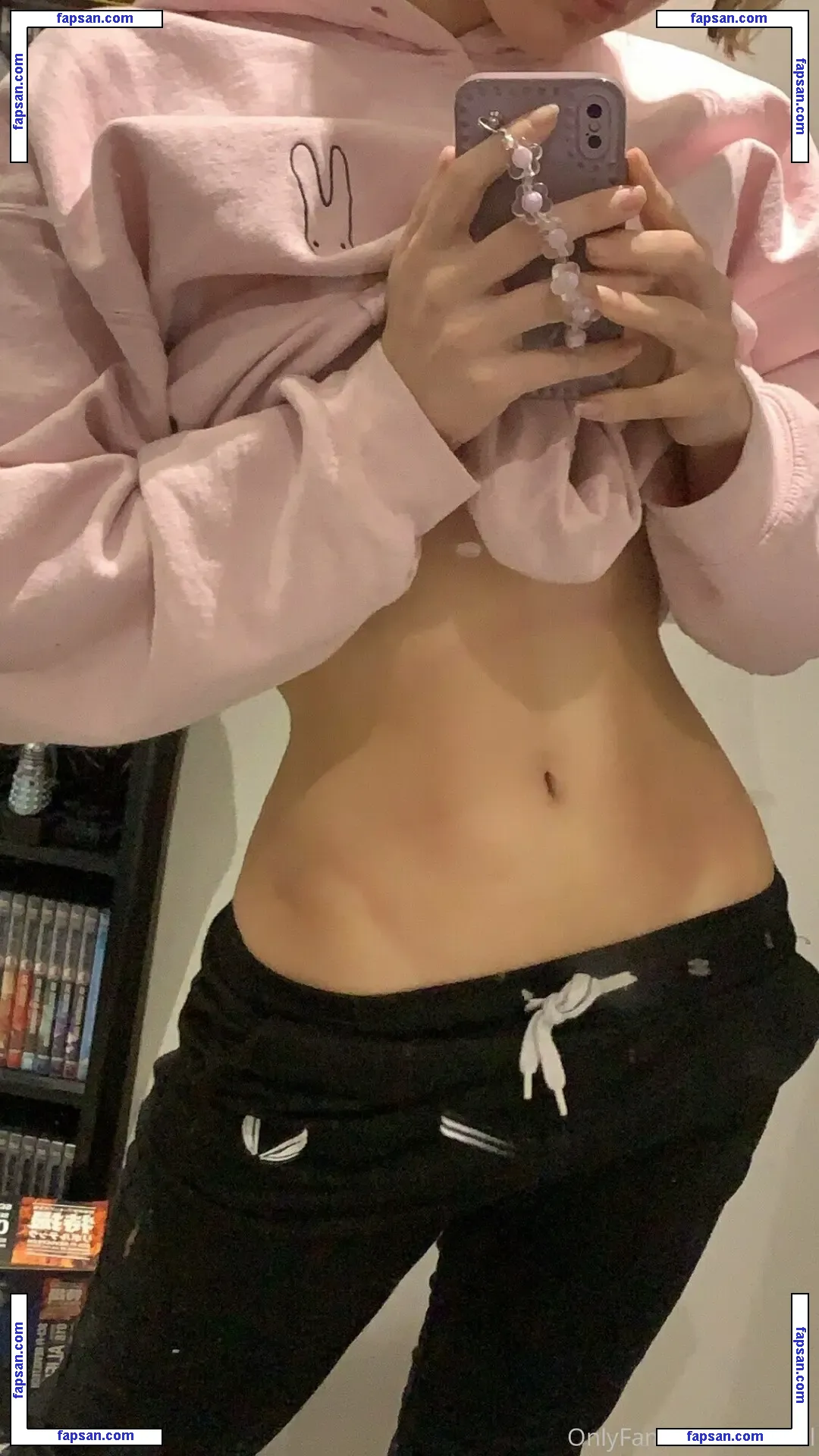 Zureeal nude photo #0106 from OnlyFans