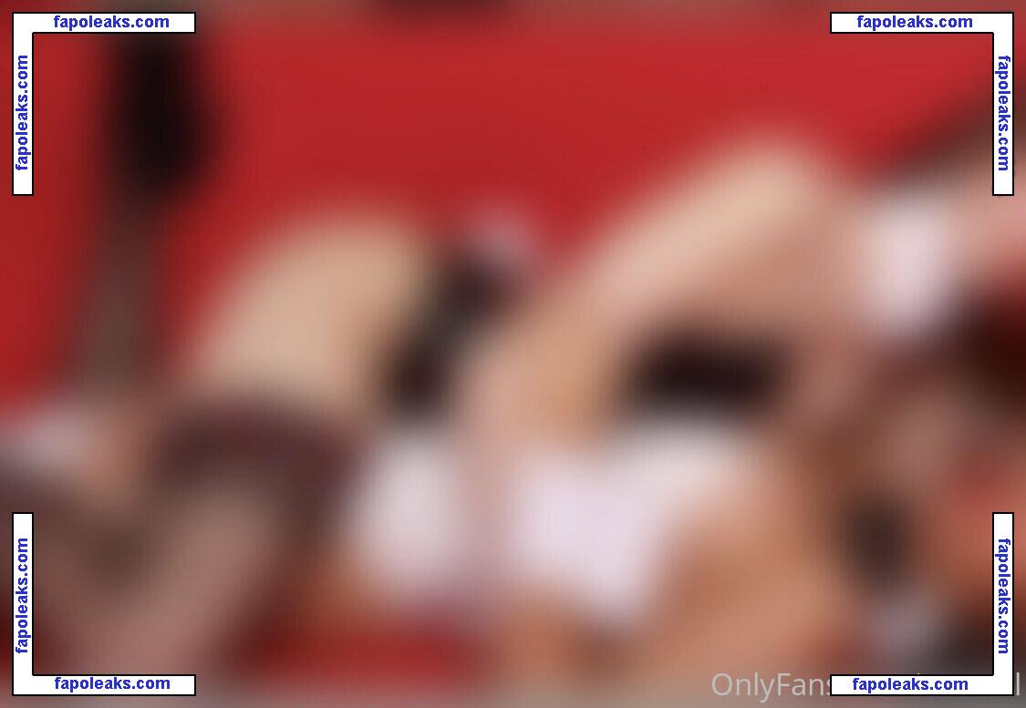 Zureeal nude photo #0224 from OnlyFans