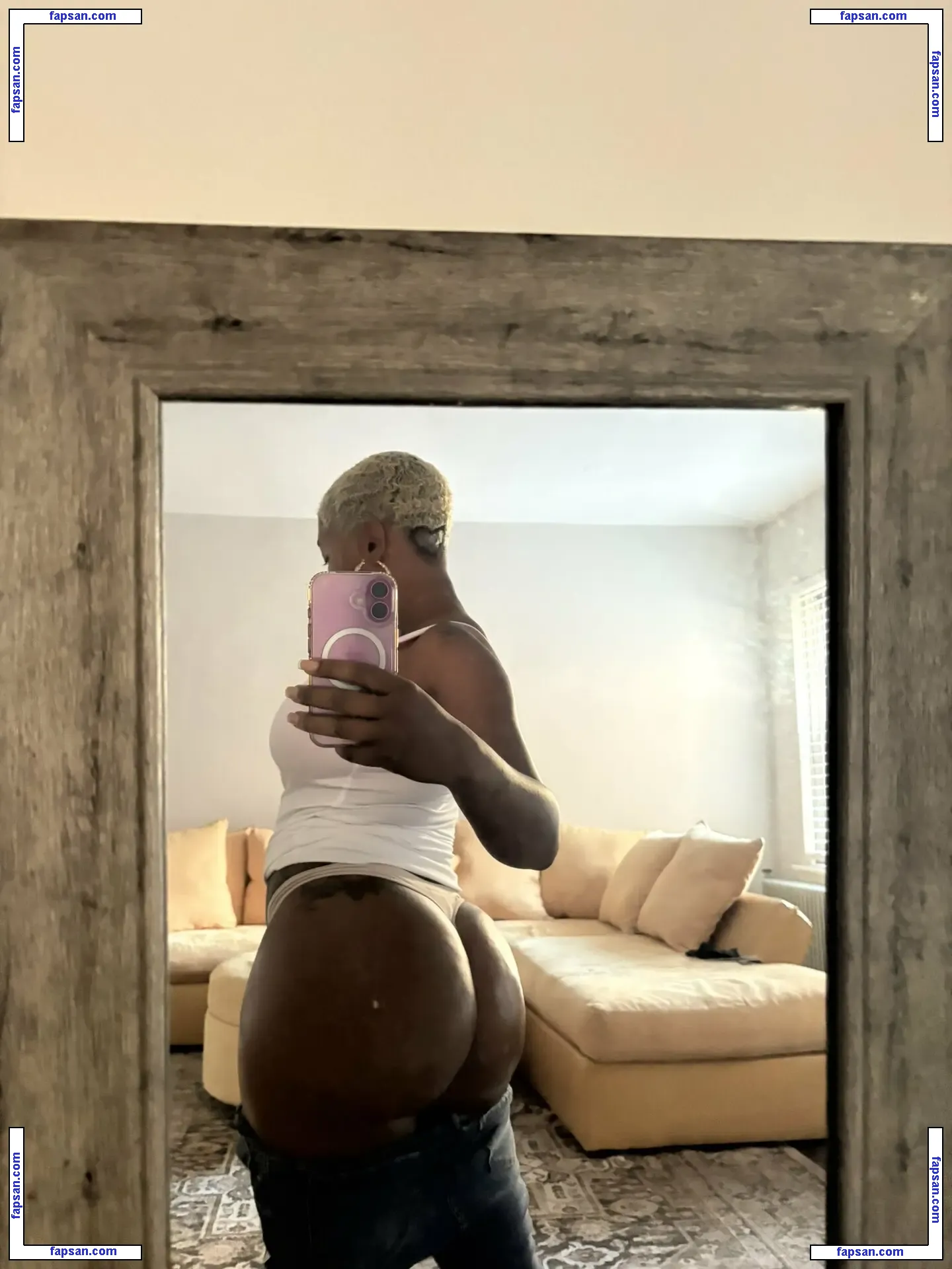 Zuri nude photo #0005 from OnlyFans