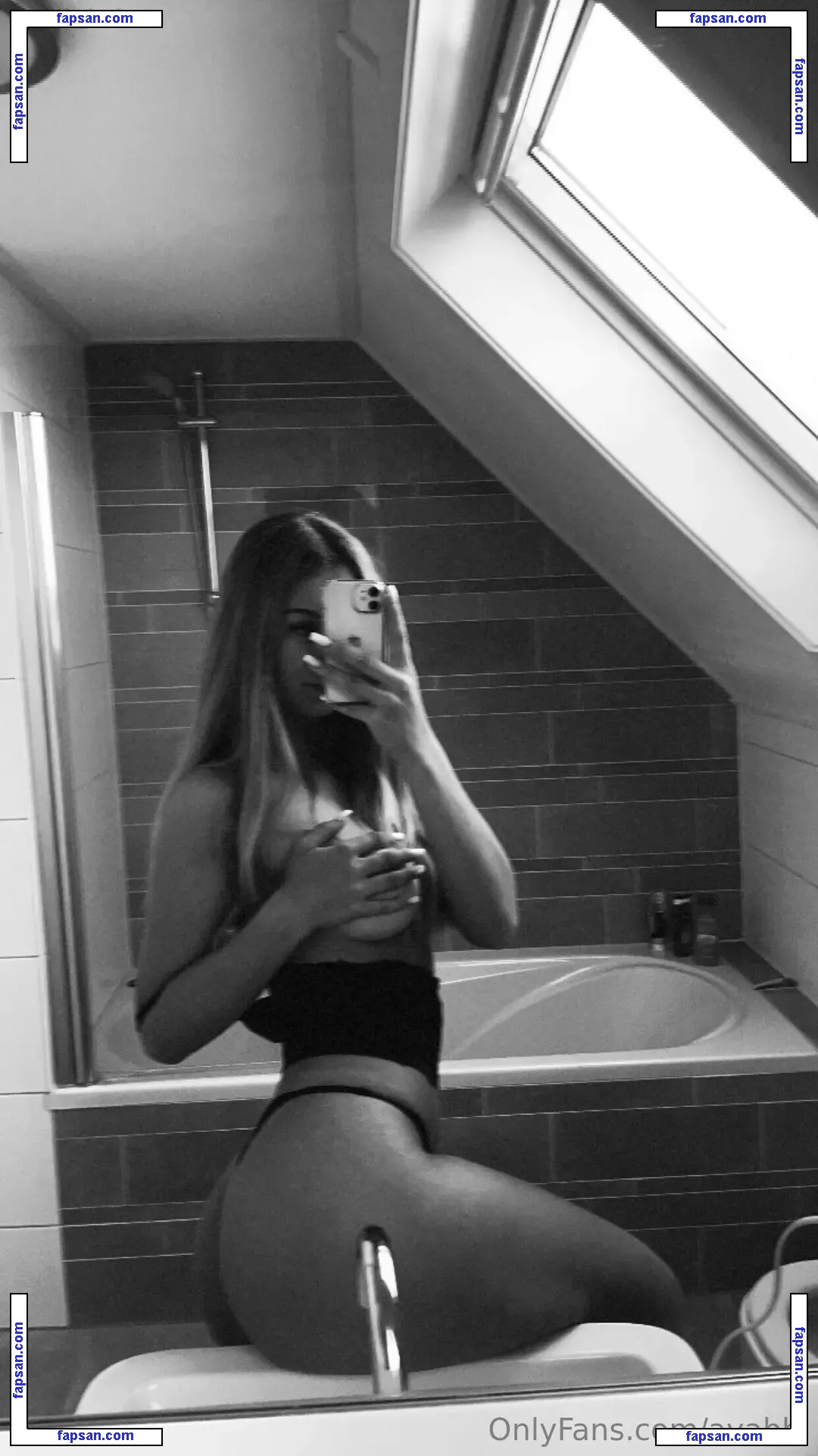 zzarabby nude photo #0008 from OnlyFans